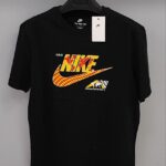 Мъжка Черна тениска с цветно лого Nike