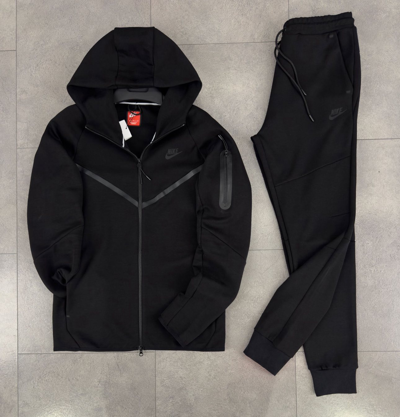 Nike Tech fleece черен мъжки екип Nike Tech fleece черен мъжки екип