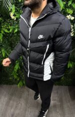 Nike яке черно и бяло